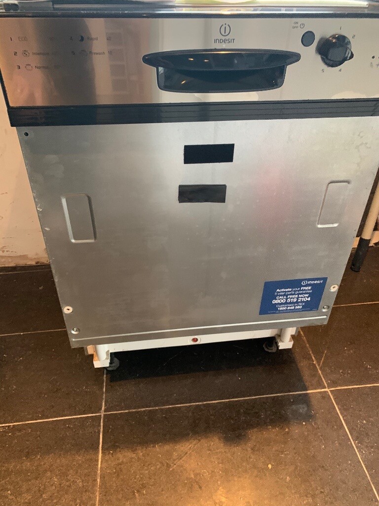 indesit semi integrated dishwasher